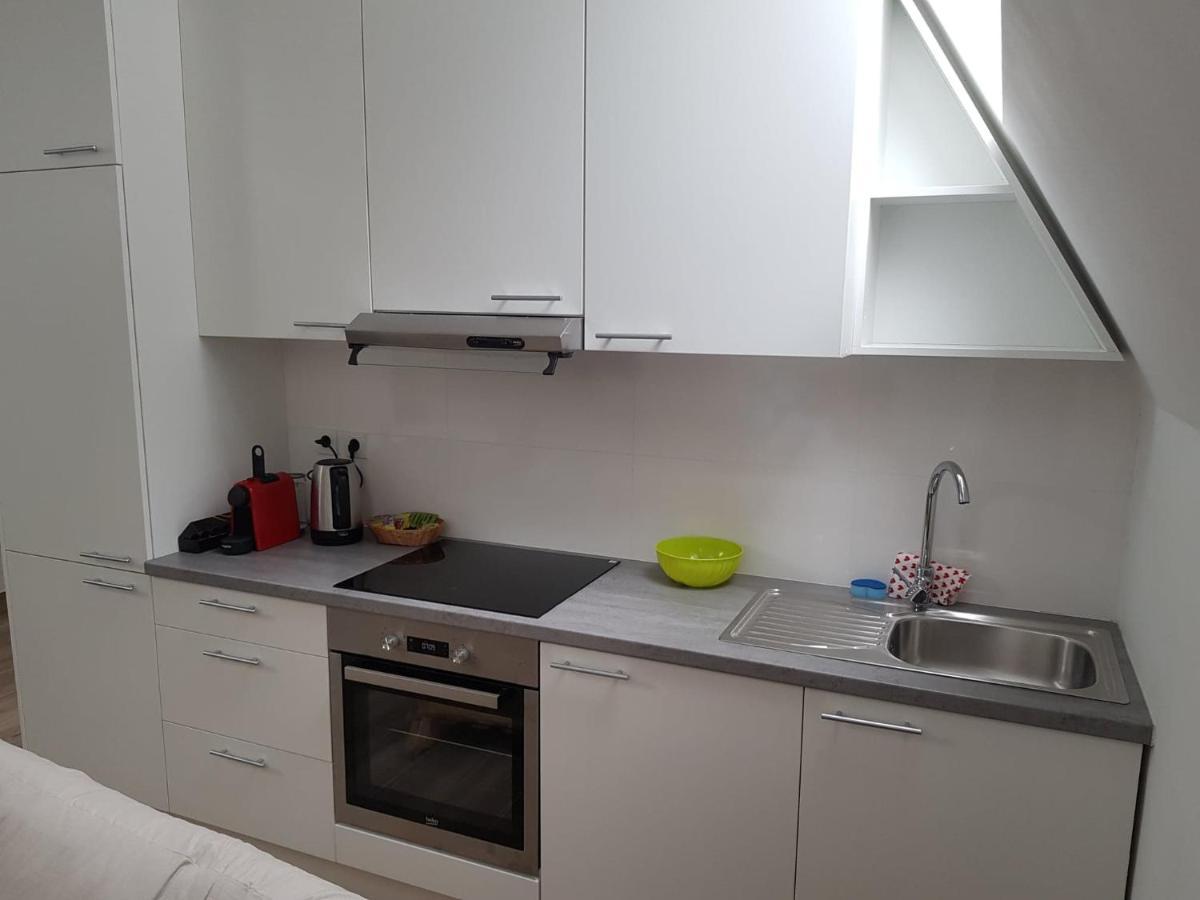 Al In Den Aap Gelogeerd? Apartamento Mechelen Exterior foto